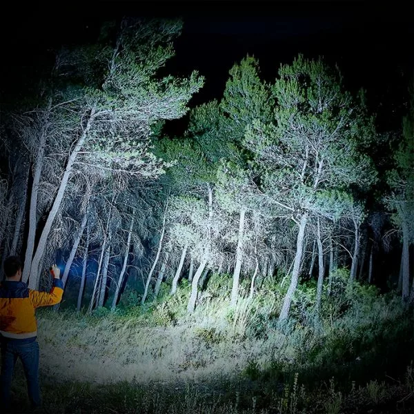 Boating Flashlights Fenix E35 V3 Super High Performance Flashlight | 3,000 Lumens - Image 3