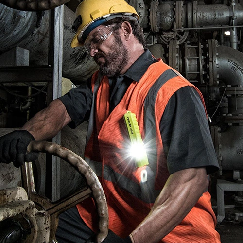 Automotive Repair Flashlights Pelican 3345 Dual Beam Flashlight | Intrinsically Safe | Pelican Distributor - Image 6